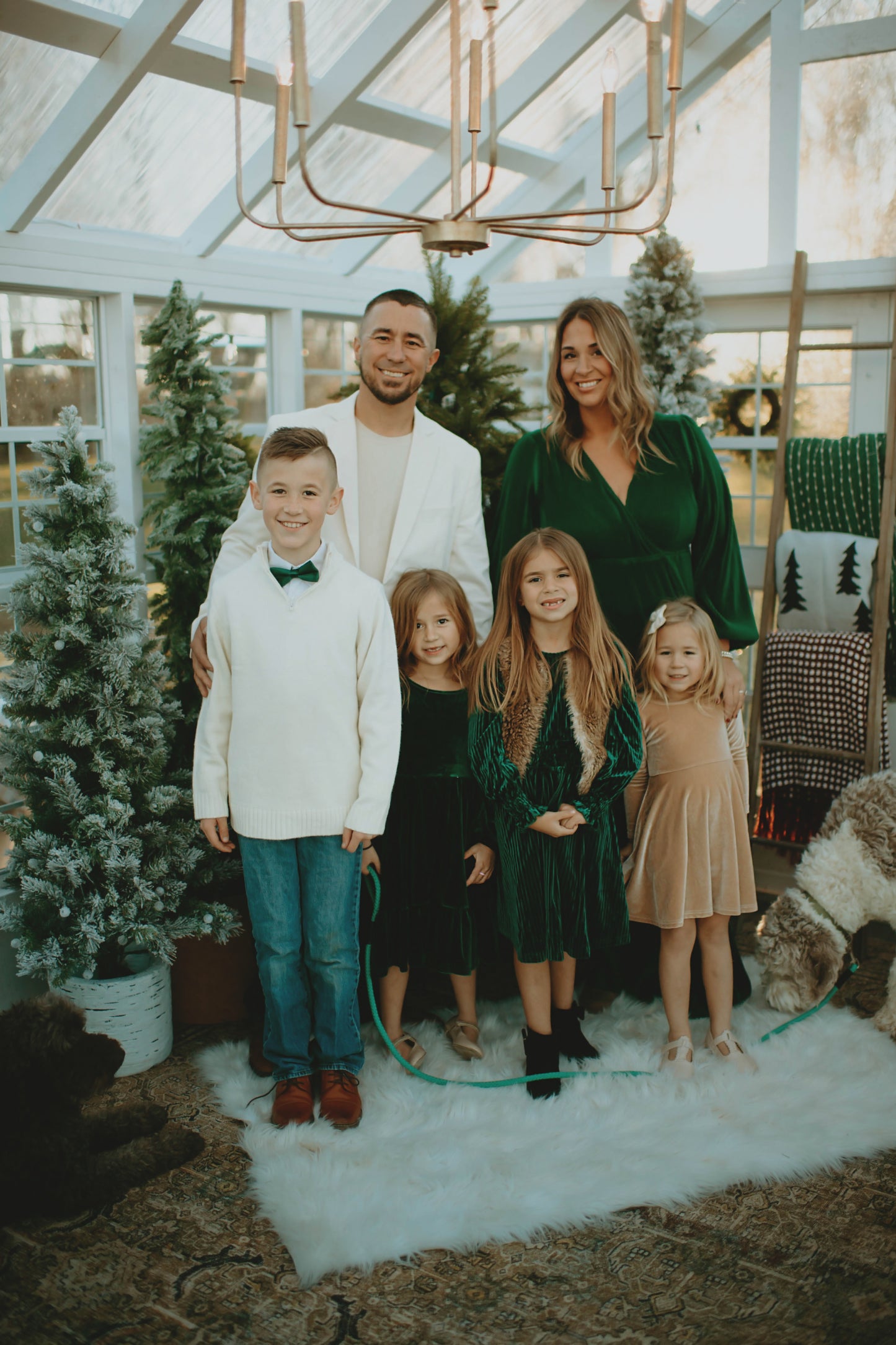 Christmas Greenhouse Mini Session Rental – For Professional Photographers Only